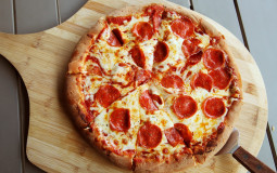 Reedley Pizza Places