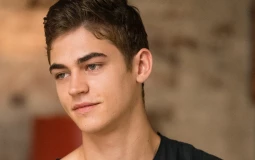 boys we all simp for