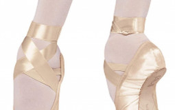 Pointe Shoes