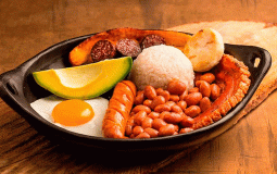 Comida típica colombiana