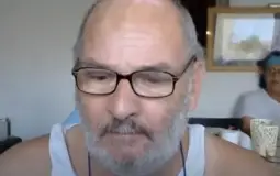 ט'3