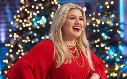 Kelly Clarkson Christmas Songs